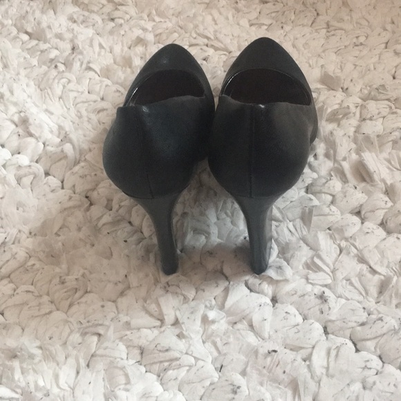 Calvin Klein platform heels - Picture 3 of 3